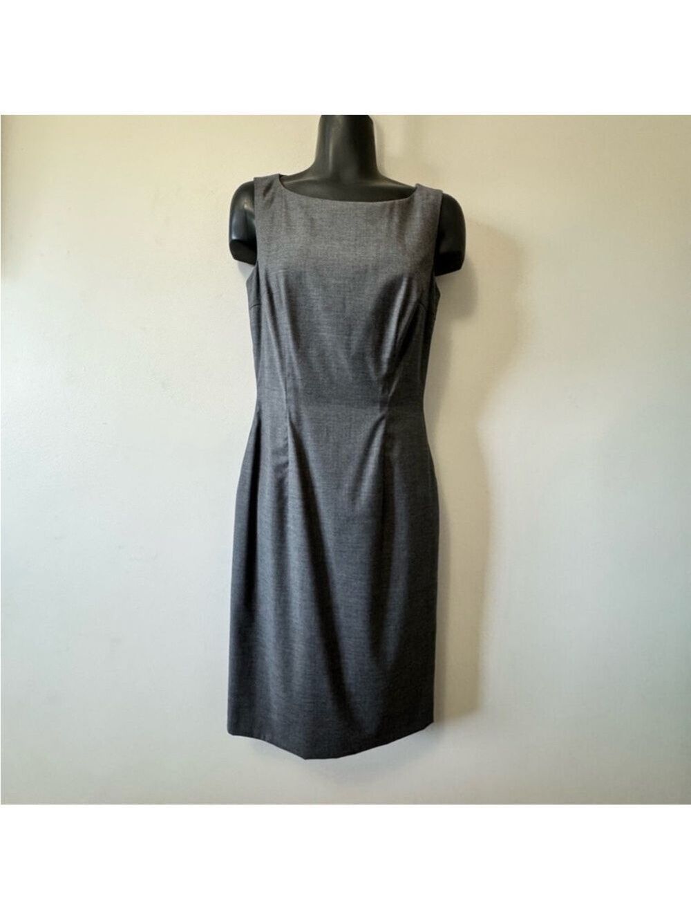 Hugo Boss Gray Pleated Sheath Dress size 2